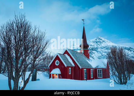 Die Lofoten sind eine Inselgruppe und eine traditionelle District in der Grafschaft von Nordland, Norwegen. Stockfoto