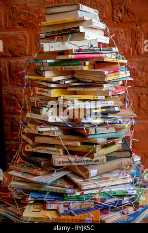 ICCV Nazemse NGO in Ouagadougou, Burkina Faso. Bibliothek während der Weihnachtszeit. Stockfoto