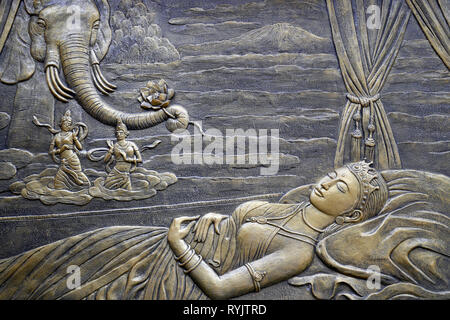 Tinh Xa Ngoc Chau buddhistischer Tempel. Das Leben des Buddha, Siddhartha Gautama. BuddhaÕs Mutter Maya Träume über das White Elephant in ihrem Leib. Stockfoto