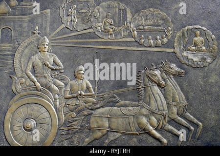 Tinh Xa Ngoc Chau buddhistischer Tempel. Das Leben des Buddha, Siddhartha Gautama. Prinz Siddhartha fragte ein Wagenlenker, ihn auf eine Reihe von Fahrten t Stockfoto