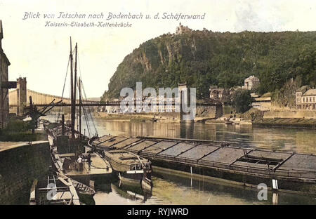 Lastkähne, der Tschechischen Republik, Elbe in Děčín, Pastýřská stěna, Kaiserin Elisabeth Brücke in Děčín, Gebäude in Děčín 1911, Aussig, Bodenbach, Schäferwand, Elbe mit Lastkahn und Booten Stockfoto