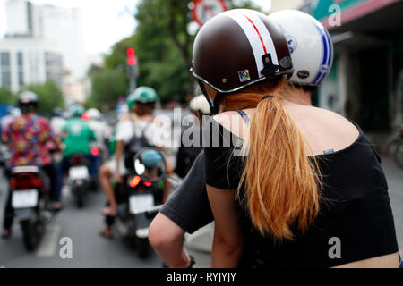 Starker Verkehr. Motorräder auf der Straße. Ho Chi Minh City. Vietnam. Stockfoto