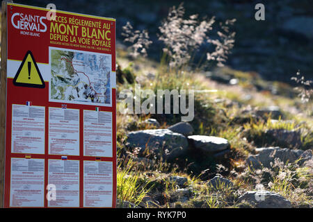 Lokale Bye-Law. Geregelter Zugang zum Mont Blanc. Frankreich. Stockfoto