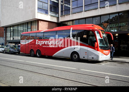 Bus Eireann expressway Bus außerhalb Busaras Central Bus Station Dublin Republik von Irland Stockfoto