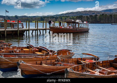 Königin der See Holz- See Cruiser am Lake Windermere, Ambleside, Lake District, Cumbria, UK. Stockfoto