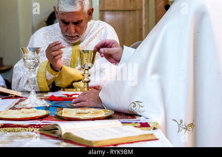 Feier der Myrrhe Träger" der Sonntag im Nazareth Melkitischen (griechisch-katholischen) Kirche, Galiläa, Israel. Stockfoto