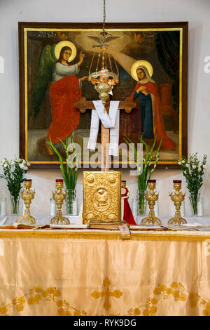 Altar und Verkündigung Gemälde im Nazareth Melkitischen (griechisch-katholischen) Kirche, Galiläa, Israel. Stockfoto