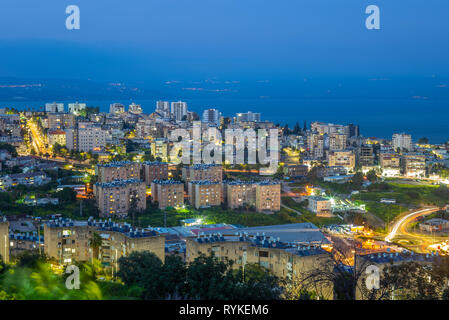 Skyline von Tiberias am Ufer von Galiläa, Israel Stockfoto