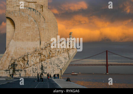 Padrão dos Descobrimentos, das Denkmal der Entdeckungen, Nahaufnahme, Belém, Lissabon, Portugal Stockfoto
