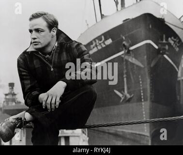 MARLON BRANDO, an der Wasserfront, 1954 Stockfoto