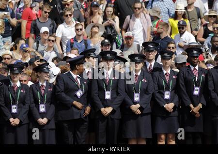 STEWARDS ZURÜCK WIMBLEDON MASSE, die Wimbledon Championships 2017, die Wimbledon Championships 2017, 2017 Stockfoto