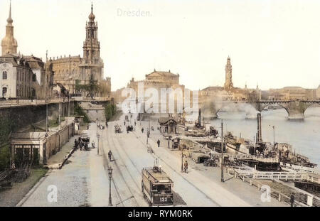 Pillnitz (Schiff, 1884), Postkarten von der Brühlschen Terrasse, Straßenbahnen mit flotte Nummer 132, Semperoper, Elbe in Dresden, Äußere der Hofkirche (Dresden), ehemaliges Heizkraftwerk Dresden, Altstadt, 1906, Dresden, Brühlschen Terrasse und Dampferanlagestelle, Deutschland Stockfoto