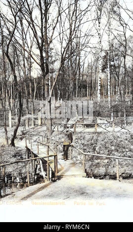 Garnisonslazarett Dresden, Brücken in Dresden, Gärten und Parks in Dresden, 1903, Dresden, im Park des Garnisonslazarettes, Deutschland Stockfoto