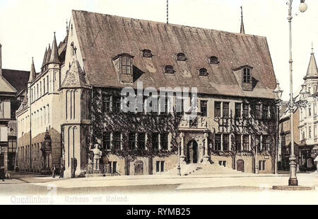 Rathaus in Quedlinburg, Roland Statue von Quedlinburg, 1905, Sachsen-Anhalt, Quedlinburg, Rathaus mit Roland, Deutschland Stockfoto