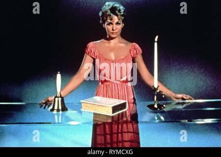 KIM NOVAK, BELL BUCH UND KERZE, 1958 Stockfoto