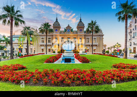 Monte Carlo, Monaco. Vor dem Grand Casino. Stockfoto