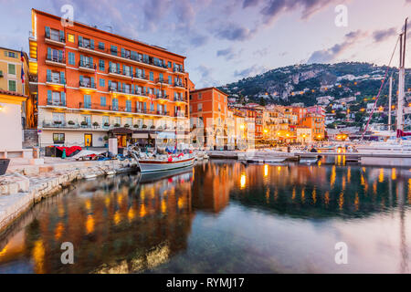 Villefranche-sur-Mer, Frankreich. Badeort an der Französischen Riviera (Côte d'Azur). Stockfoto