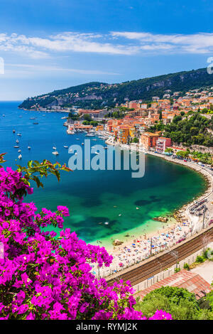 Villefranche-sur-Mer, Frankreich. Badeort an der Französischen Riviera (Côte d'Azur). Stockfoto