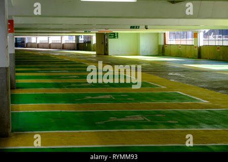 Eine leere Etage an Cabot Circus mehrstöckiges Parkhaus Bristol Stockfoto