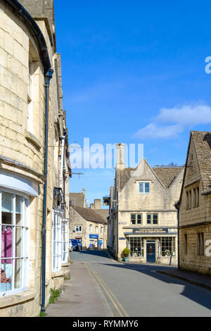Painswick, eine kleine Stadt in den Cotswolds Southen Gloucesteshire UK Cardynham House Bistro und Guest House Stockfoto