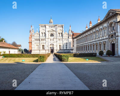 Reise nach Italien - große Kreuzgang und Kirche von Certosa di Pavia Gra-Car (Karthäuserkloster, Monastero di Santa Maria delle Grazie, Santuario Gratiaru Stockfoto