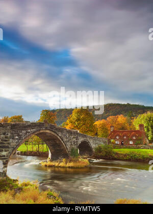 Llanwrst Brücke, Snowdonia, North Wales, UK Stockfoto