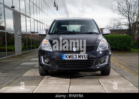 2014 Suzuki Swift SZ-L heiße Luke Compact Car Stockfoto