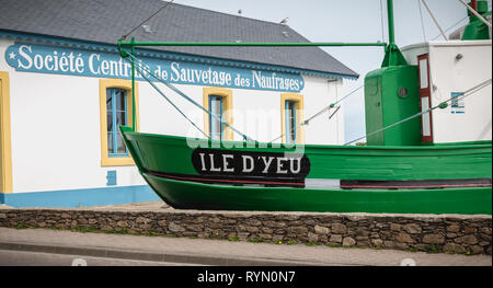 Port Joinville, Frankreich - 16. September 2018: Boot die Corsair am Hafen im Sommer. Dieses Boot besucht und symbolisiert die Insel Yeu Stockfoto