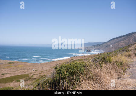 Schönen Sommertag am Sand Dollar Strand in Big Sur, Kalifornien auf den Pazifischen Ozean. Stockfoto