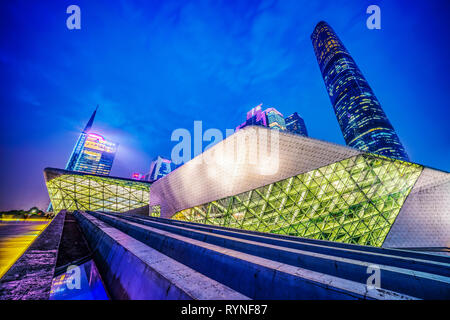 GUANGZHOU, China - 23. Oktober: Nachtansicht der Guangzhou Opera House, einem berühmten Wahrzeichen und touristisches Ziel in der Innenstadt im Oktober Stockfoto