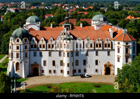 Schloss Kelle, Blick vom Kirchturm der Kirche St. Marien, Lüneburgauer Heide, Niedersachsen Deutschland Stockfoto