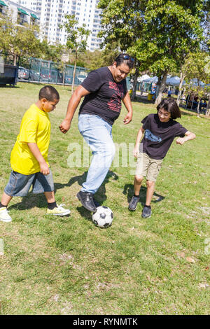 Miami Florida, Little Havana, Jose Marti Park, United Hearts Family Festival, Festivals, Feier, Messe, Gemeinschaftsveranstaltung, Hispanic Latin Latino ethnische Immi Stockfoto