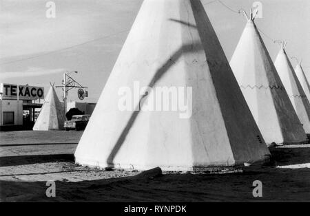 Wigwam Village Holbrook 1970s, Arizona Route 66. Beton Motel. USA 1971 HOMER SYKES Stockfoto