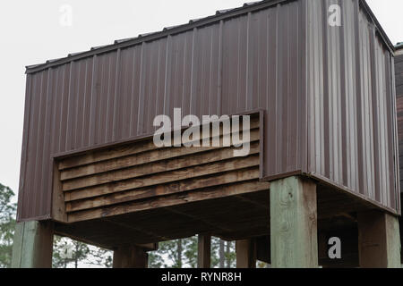 Zweck gebauten bat House, House bis zu 100.000 Fledermäuse einschließlich der Brasilianischen Kostenlose-tailed bat; untere Suwannee National Wildlife Refuge, Florida. Stockfoto