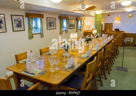 Die Wardroom, Royal Yacht Britannia, Hafen von Leith, Edinburgh, Schottland, Großbritannien Stockfoto