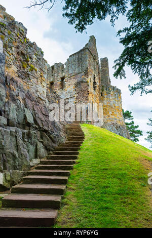 Stufen führen in den Ruthven Unterbringung in Dirleton Castle, in der Nähe von North Berwick, East Lothian, Schottland, Großbritannien Stockfoto