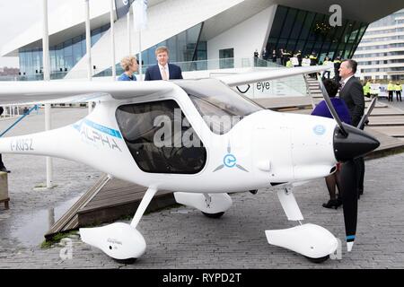 Amsterdam, Niederlande. 14. Mär 2019. König Willem-Alexander der Niederlande am Auge Filmmuseum Amsterdam, am 14. März 2019, die Feier von 100 Jahren Luftfahrt in den Niederlanden zu besuchen. KLM, NLR - Niederlande Zentrum für Luft- und Raumfahrt und GKN Fokker existieren im Jahr 2019 hundert Jahre Foto: Albert Ph-van der Werf/Niederlande/Point de Vue | Quelle: dpa Picture alliance/Alamy leben Nachrichten Stockfoto