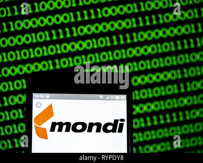 In der Ukraine. 14 Mär, 2019. Mondi Group Logo gesehen auf einem Smartphone angezeigt. Quelle: Igor Golovniov/SOPA Images/ZUMA Draht/Alamy leben Nachrichten Stockfoto