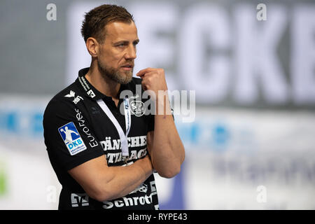 Hannover, Deutschland. 14 Mär, 2019. Handball: Bundesliga, der TSV Hannover-Burgdorf - SG Flensburg-Handewitt, 24. Spieltag in der TUI Arena. Flensburg Trainer Maik Machulla ist an der Seitenlinie. Credit: Swen Pförtner/dpa/Alamy leben Nachrichten Stockfoto