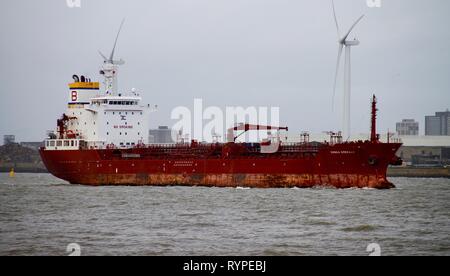 Liverpool, Großbritannien. 14 Mär, 2019. Boote zurück am Fluss Mersey nach Sturm Gareth abgebrochen alle Segeln 24 Stunden früher Credit: IAN Fairbrother/Alamy leben Nachrichten Stockfoto