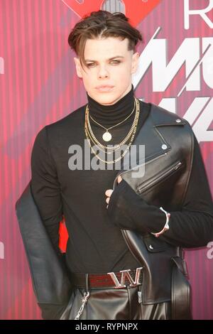 Los Angeles, USA. 14 Mär, 2019. LOS ANGELES, Ca - 14. März: Yungblud besucht die iHeartRadio Music Awards, die in den Microsoft Theater am 14. März 2019 in Los Angeles, Kalifornien. Foto: imageSPACE Credit: Imagespace/Alamy leben Nachrichten Stockfoto