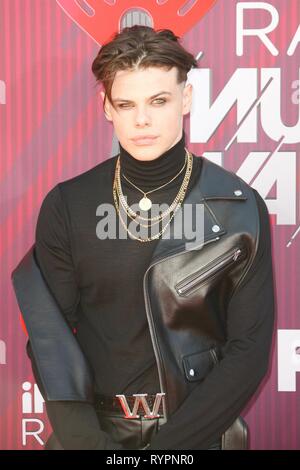 Los Angeles, USA. 14 Mär, 2019. LOS ANGELES, Ca - 14. März: Yungblud besucht die iHeartRadio Music Awards, die in den Microsoft Theater am 14. März 2019 in Los Angeles, Kalifornien. Foto: imageSPACE Credit: Imagespace/Alamy leben Nachrichten Stockfoto