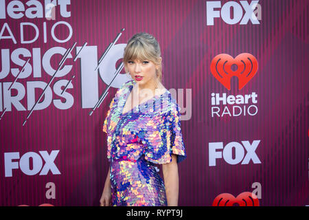 Los Angeles, Kalifornien, USA. 14 Mär, 2019. TAYLOR SWIFT kommt auf dem Roten Teppich auf der Microsoft Theater. Credit: Erick Madrid/ZUMA Draht/Alamy leben Nachrichten Stockfoto