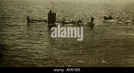 Erde, Himmel und Meer (1956) Erde, Himmel und Meer. earthskysea 00 picc Jahr: 1956 Stockfoto