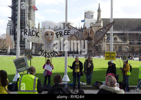 Keine fracking Protest im Parlament Square London Stockfoto