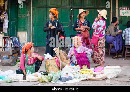 Frauen Händler am Markt in Myanmar Kalaw Stockfoto