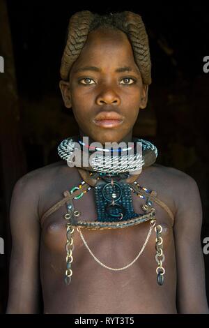 Ziemlich Himba Mädchen, Porträt, Kaokoveld, Namibia Stockfoto