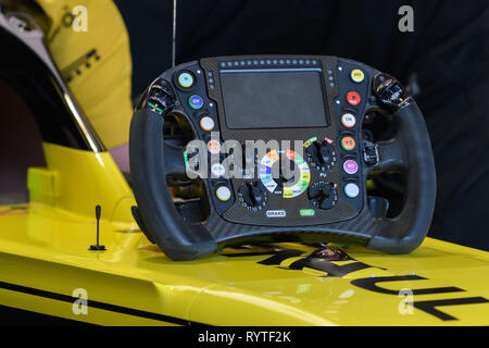 Albert Park, Melbourne, Australien. 15 Mär, 2019. Das Lenkrad aus dem Auto von Daniel Ricciardo (AUS) #3 der Renault F1-Team während der Praxis Sitzung zwei an der 2019 australischen Formel 1 Grand Prix im Albert Park in Melbourne, Australien. Sydney Low/Cal Sport Media/Alamy leben Nachrichten Stockfoto