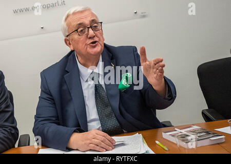 Foto Roberto Monaldo/LaPresse 15-03-2019 Roma Cronaca Convegno "L'idea di Europa" Nella foto Oscar eurideputato Lancini (Lega), Mario Borghezio Photo Roberto Monaldo/LaPresse 15-03-2019 Rom (Italien) Konferenz "Die Idee von Europa" In das Pic-Oscar eurideputato Lancini (Lega), Mario Borghezio Stockfoto