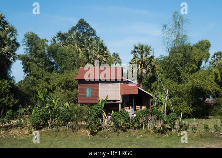 Ländliche Stelzenläufer house, Somroang Ja; Puok Bezirk, Siem Reap, Kambodscha Stockfoto